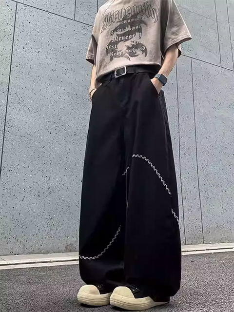 EMBROIDERED SABER-CUT JEANS tt022
