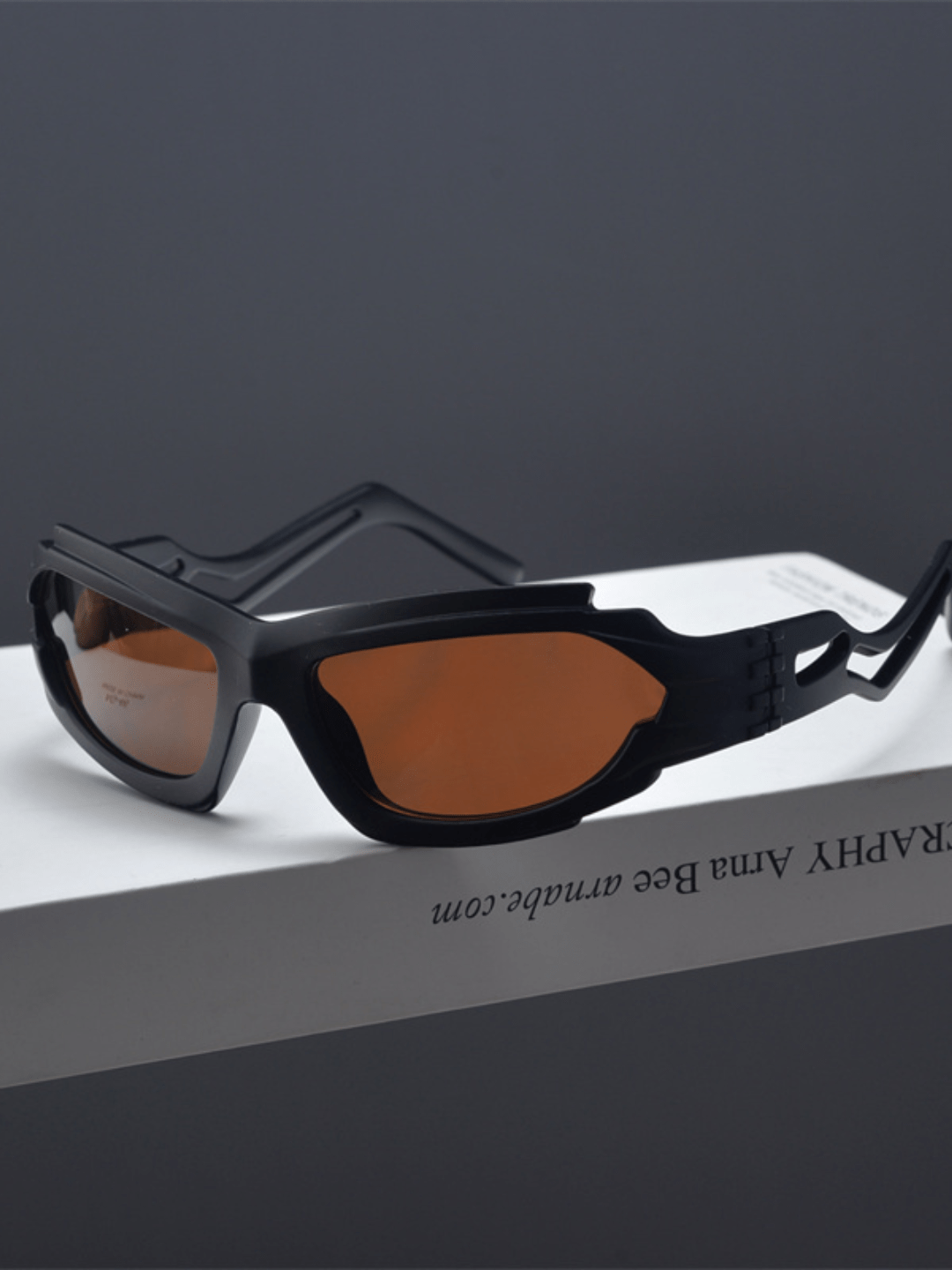 FUTURE-TECH STYLE SUNGLASSES st2108