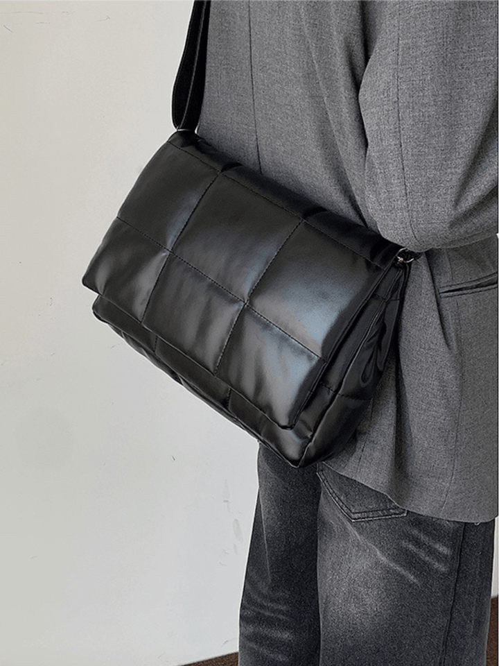 silk filling leather crossbody messenger bag st1867