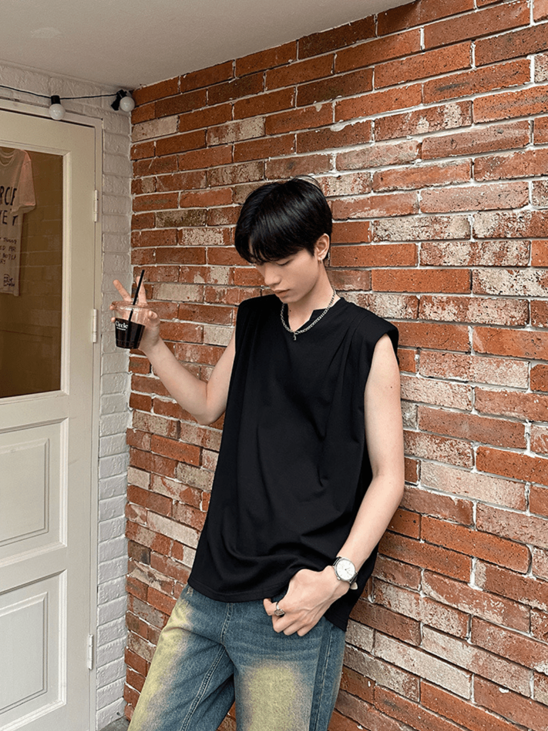 [ONELYC1NS] V-neck Sleeveless st2092