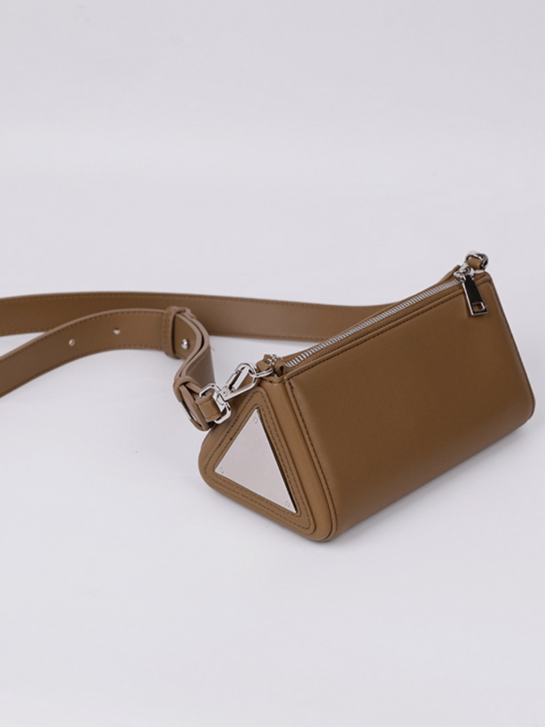 [luckystudio] Triangle Simple Crossbody Bag st1944