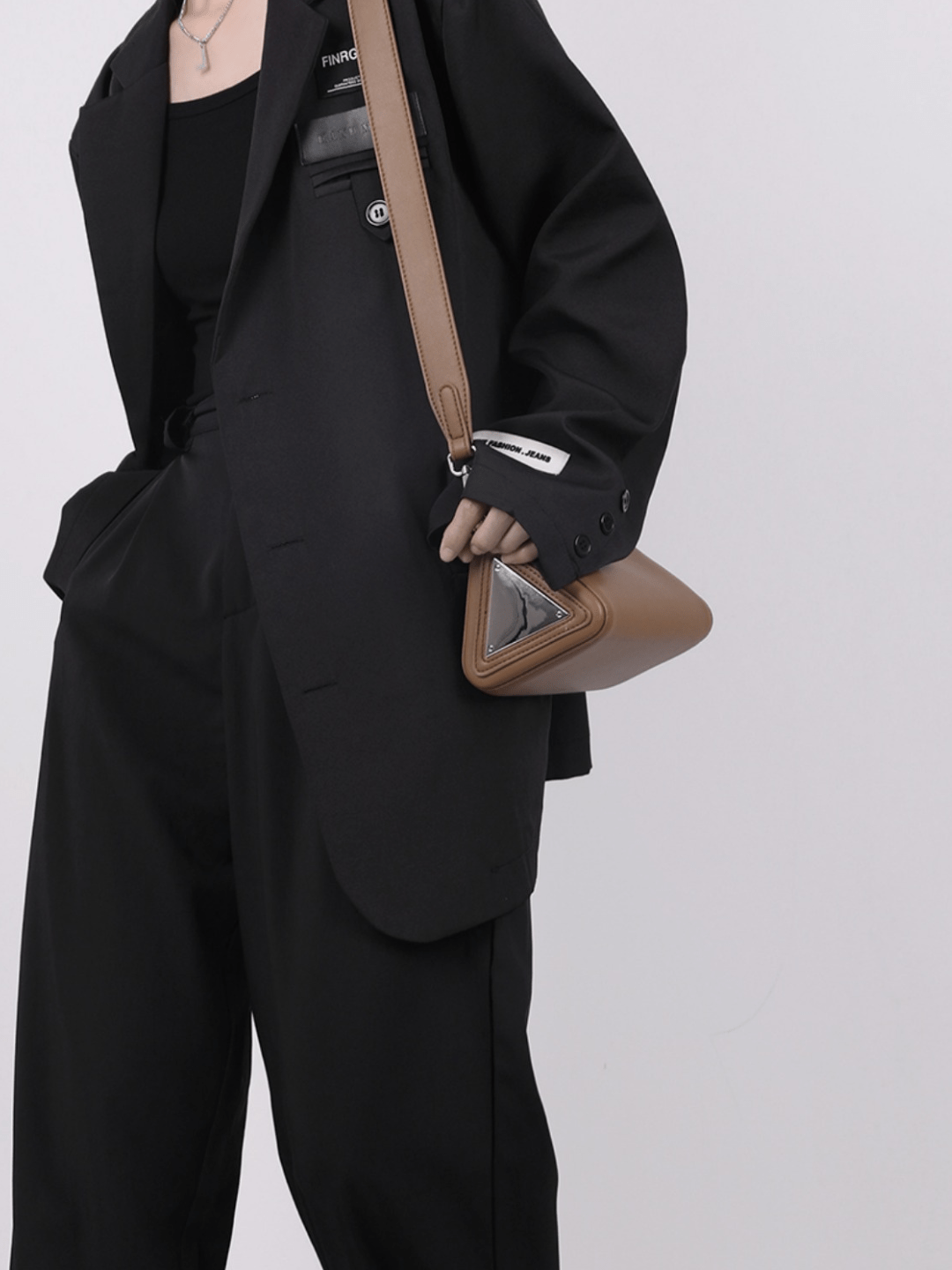 [luckystudio] Triangle Simple Crossbody Bag st1944