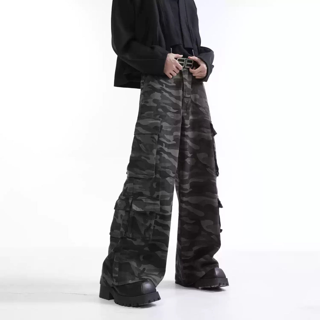 [FLAT ROOM] CAMO MULTI-POCKET WIDE CARGO PANTS st2070