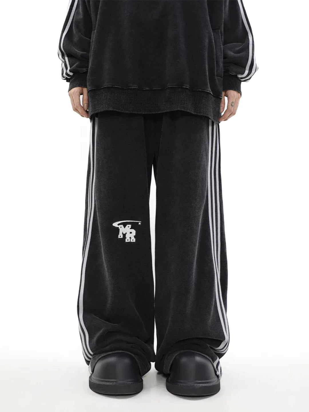 SABER-CUT RELAXED PANTS ST5200