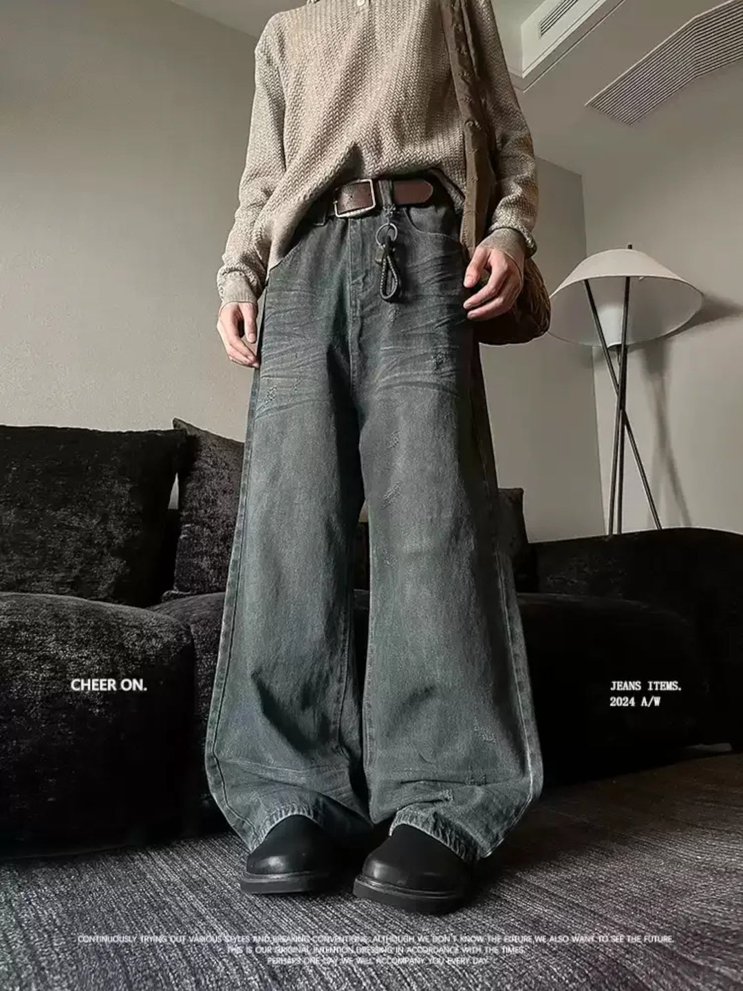 VINTAGE DISTRESSED STRAIGHT-LEG JEANS ST5184