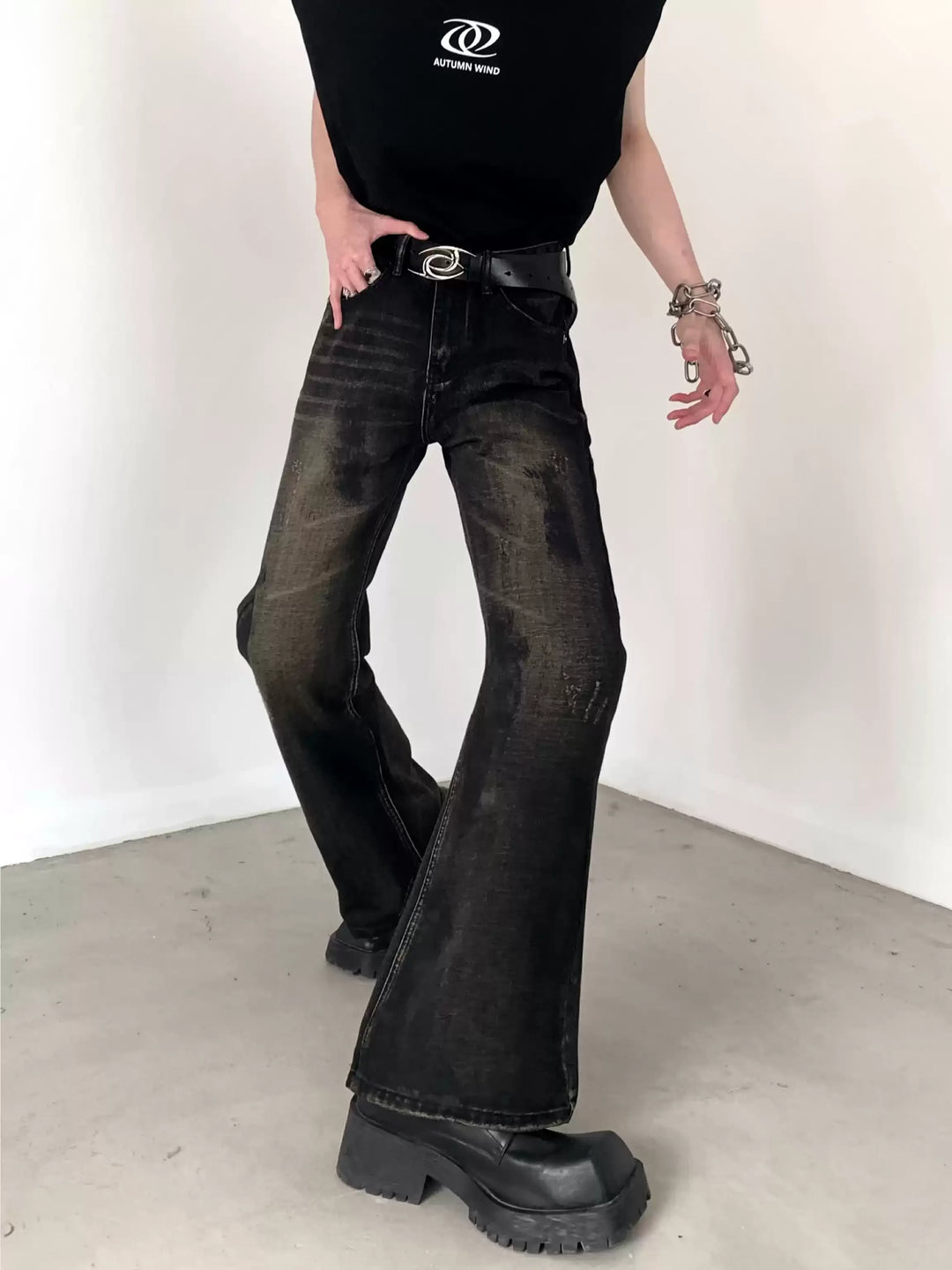 VINTAGE WASHED FLARED HIGH-WAIST JEANS ST5209